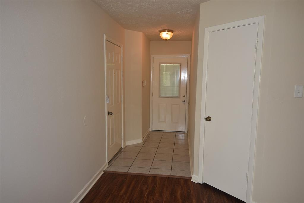 8115 Swan Meadow Lane