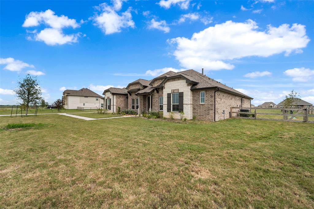 4048 Ranch Home Drive, Waller, Texas image 5