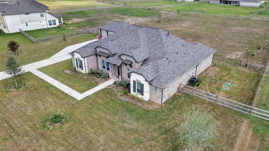 4048 Ranch Home Drive, Waller, Texas image 4