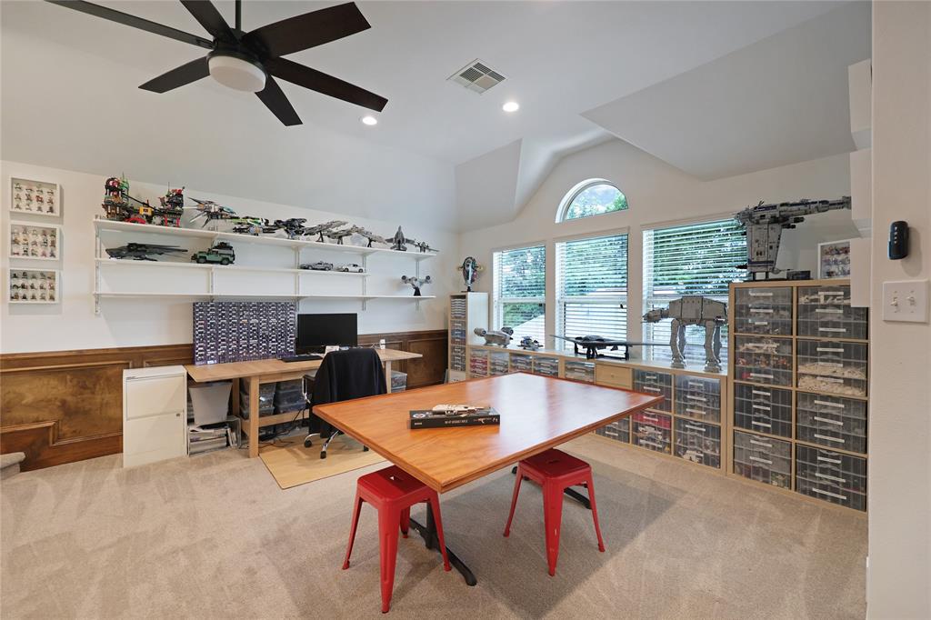 5451 Harvest Oak Landing Drive, Spring, Texas image 43