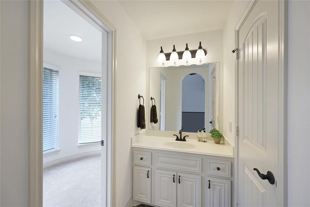 5451 Harvest Oak Landing Drive, Spring, Texas image 40