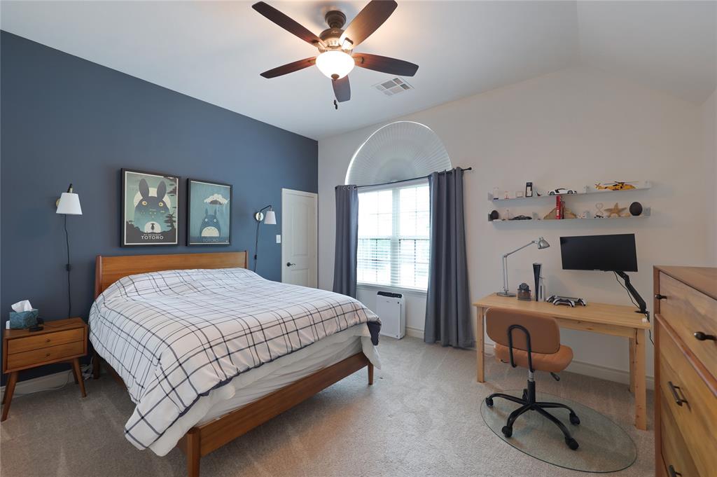 5451 Harvest Oak Landing Drive, Spring, Texas image 37