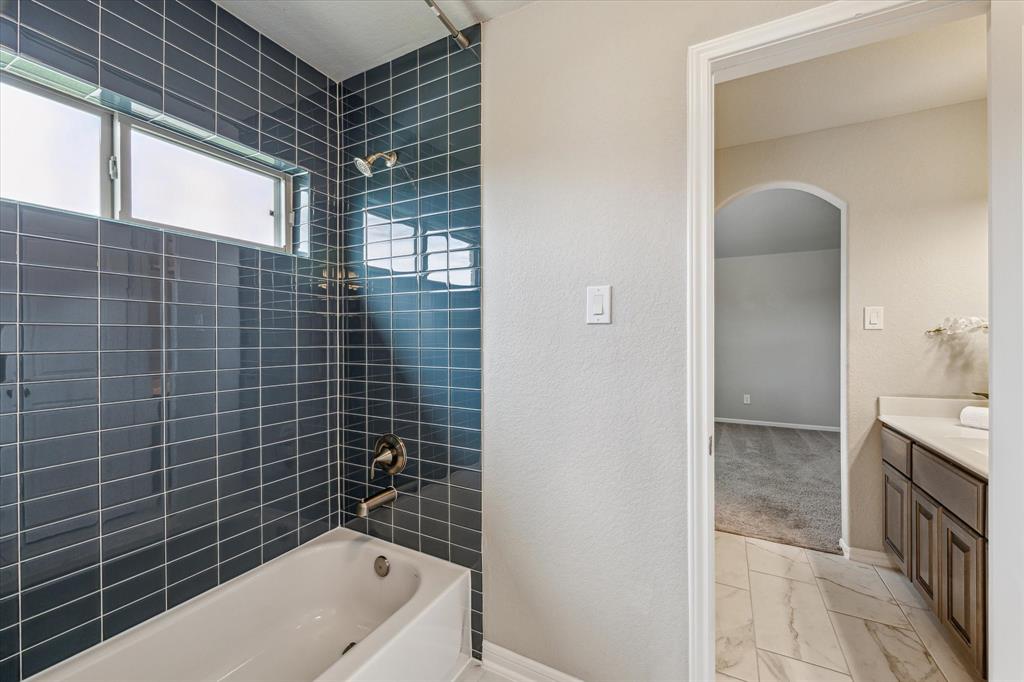 90 Birch Canoe Drive, Tomball, Texas image 26