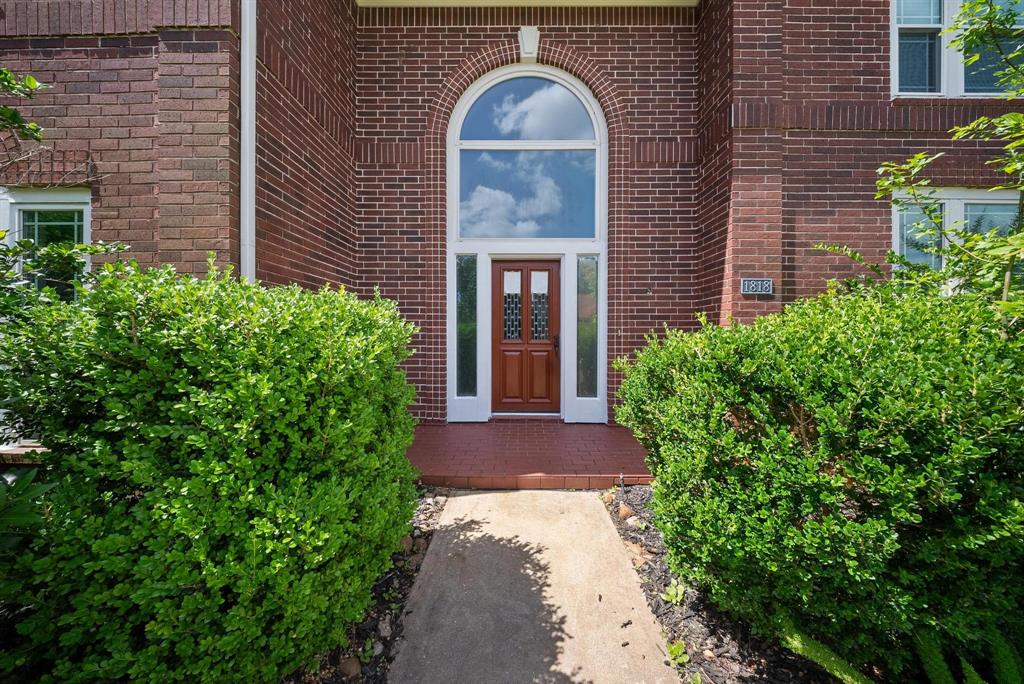 1818 Hillgreen Drive