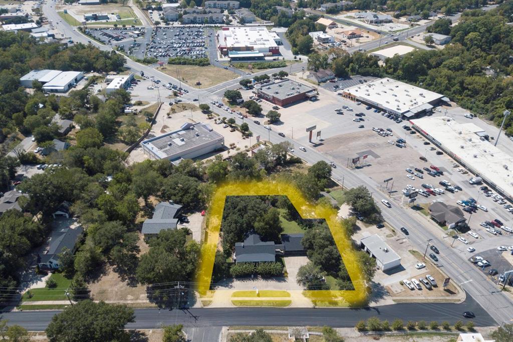 1106 Avenue O, Huntsville, Texas image 26