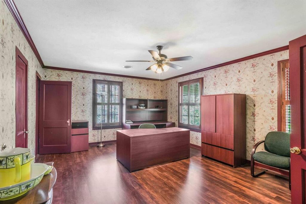 1106 Avenue O, Huntsville, Texas image 23