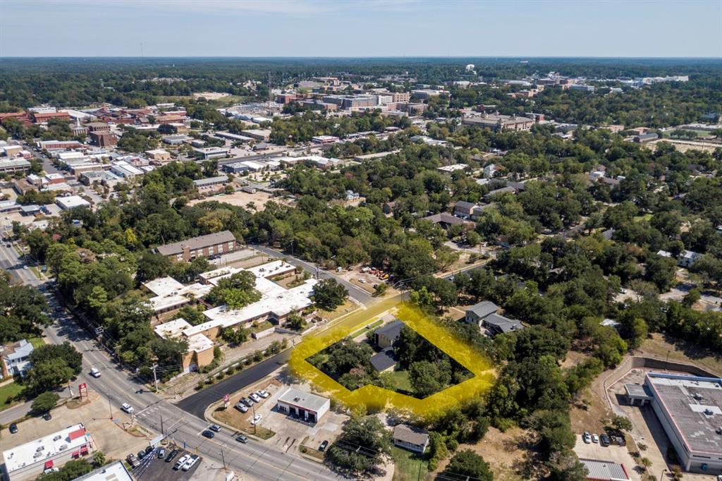 1106 Avenue O, Huntsville, Texas image 33