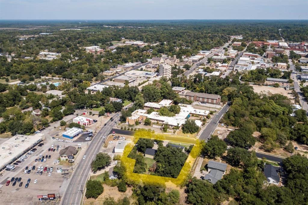 1106 Avenue O, Huntsville, Texas image 31