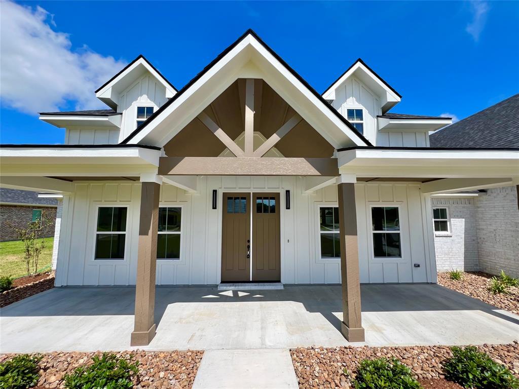 839 Oak Ridge Drive