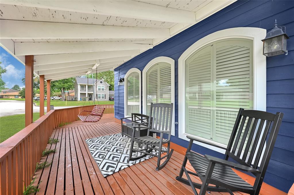 17502 S Compass Rose Circle