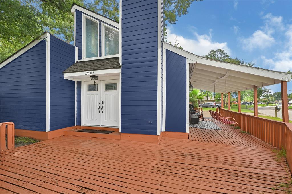 17502 S Compass Rose Circle