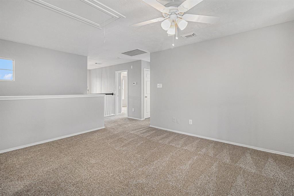 5402 Fairtide Drive, Baytown, Texas image 27