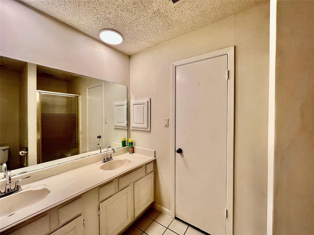 2603 Quarry Hill Road