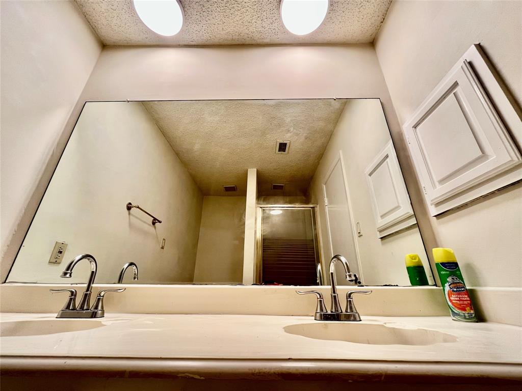 2603 Quarry Hill Road
