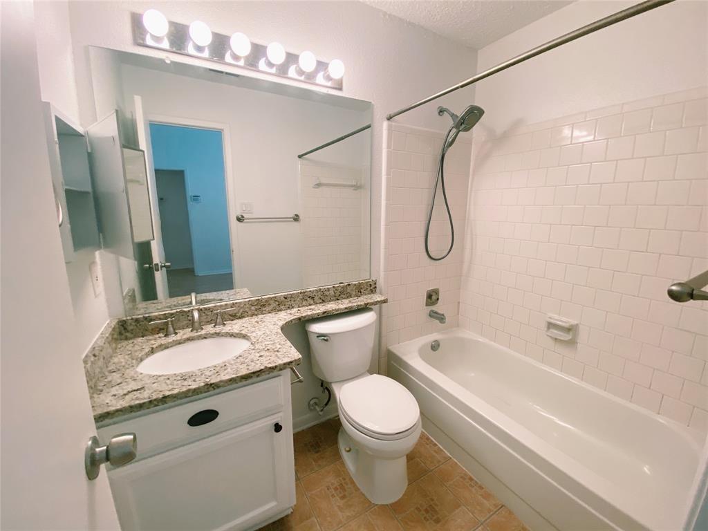 4007 Issacks Way, Sugar Land, Texas image 12