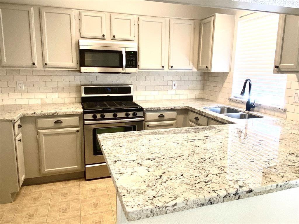 4007 Issacks Way, Sugar Land, Texas image 3