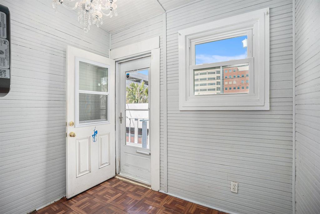 806 Church Street, Galveston, Texas image 22
