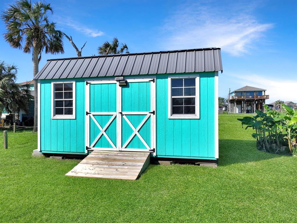 939 S Selwyn Road, Crystal Beach, Texas image 16
