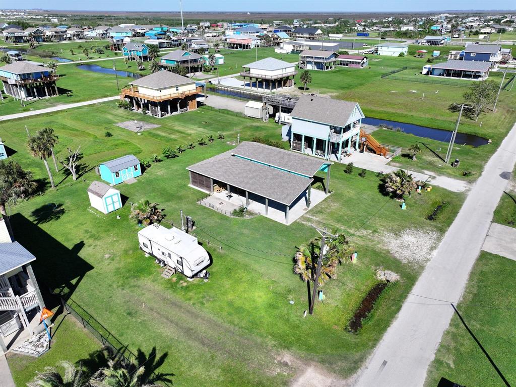 939 S Selwyn Road, Crystal Beach, Texas image 27