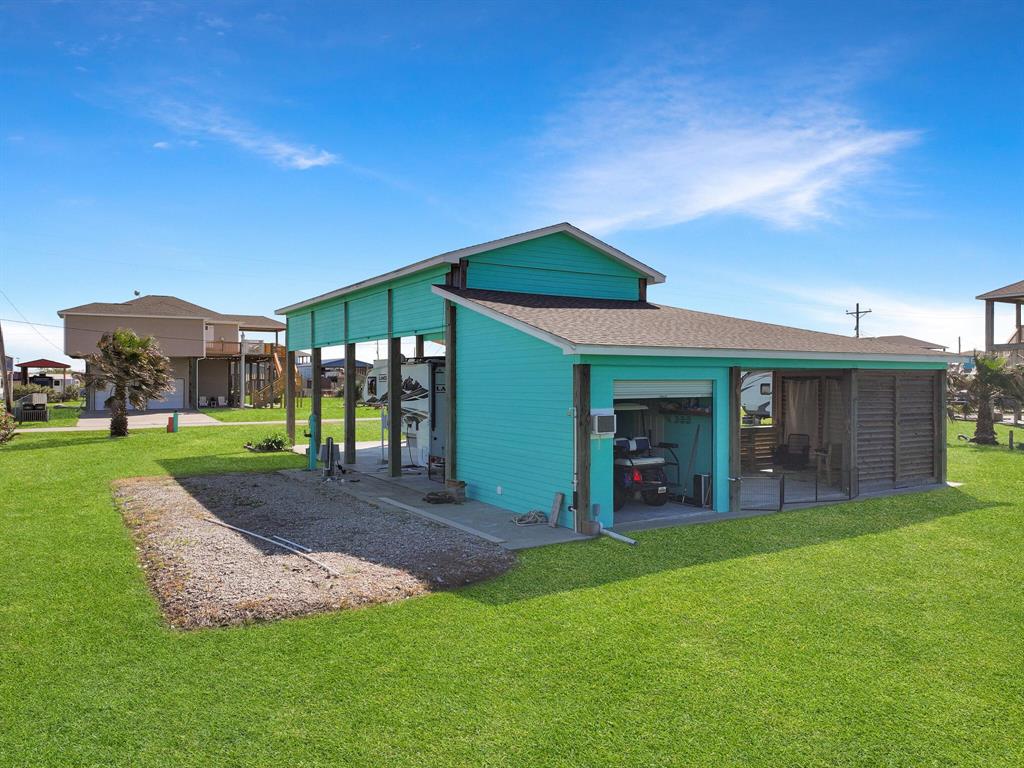 939 S Selwyn Road, Crystal Beach, Texas image 14