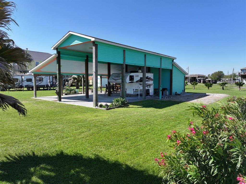 939 S Selwyn Road, Crystal Beach, Texas image 5