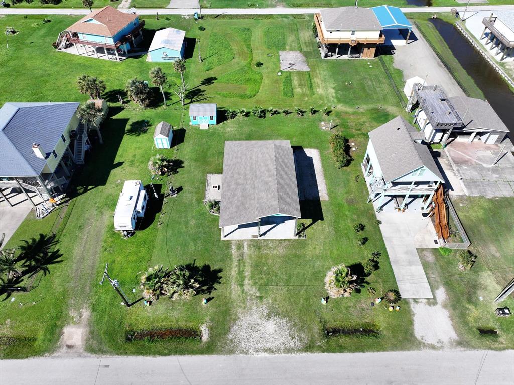 939 S Selwyn Road, Crystal Beach, Texas image 28