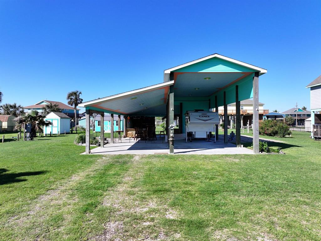 939 S Selwyn Road, Crystal Beach, Texas image 4