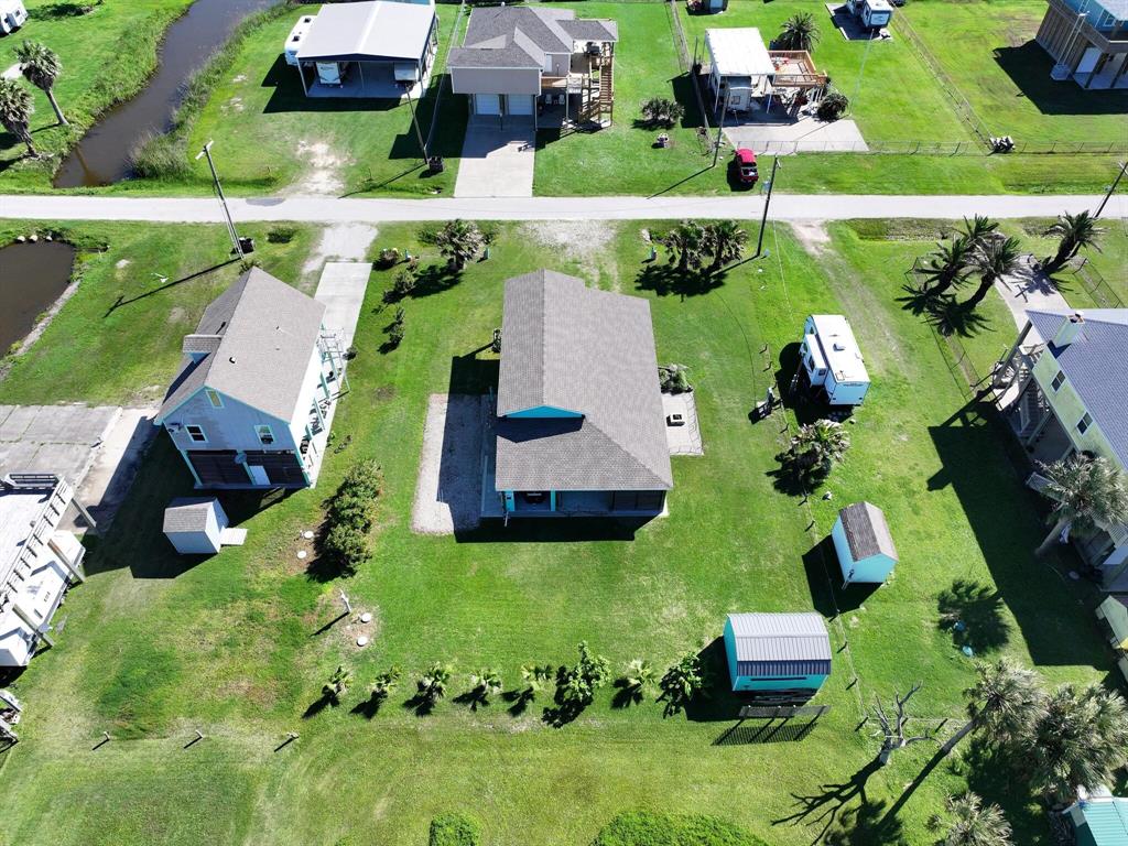 939 S Selwyn Road, Crystal Beach, Texas image 32