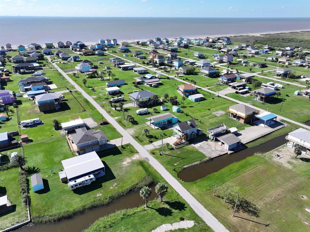 939 S Selwyn Road, Crystal Beach, Texas image 38
