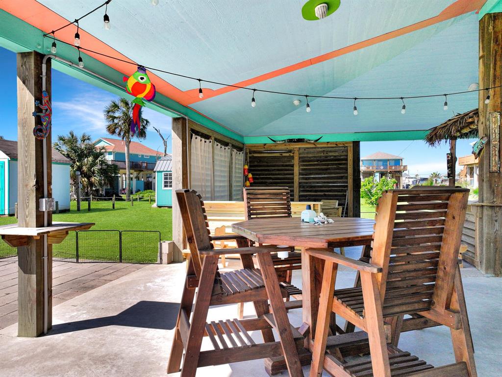 939 S Selwyn Road, Crystal Beach, Texas image 8