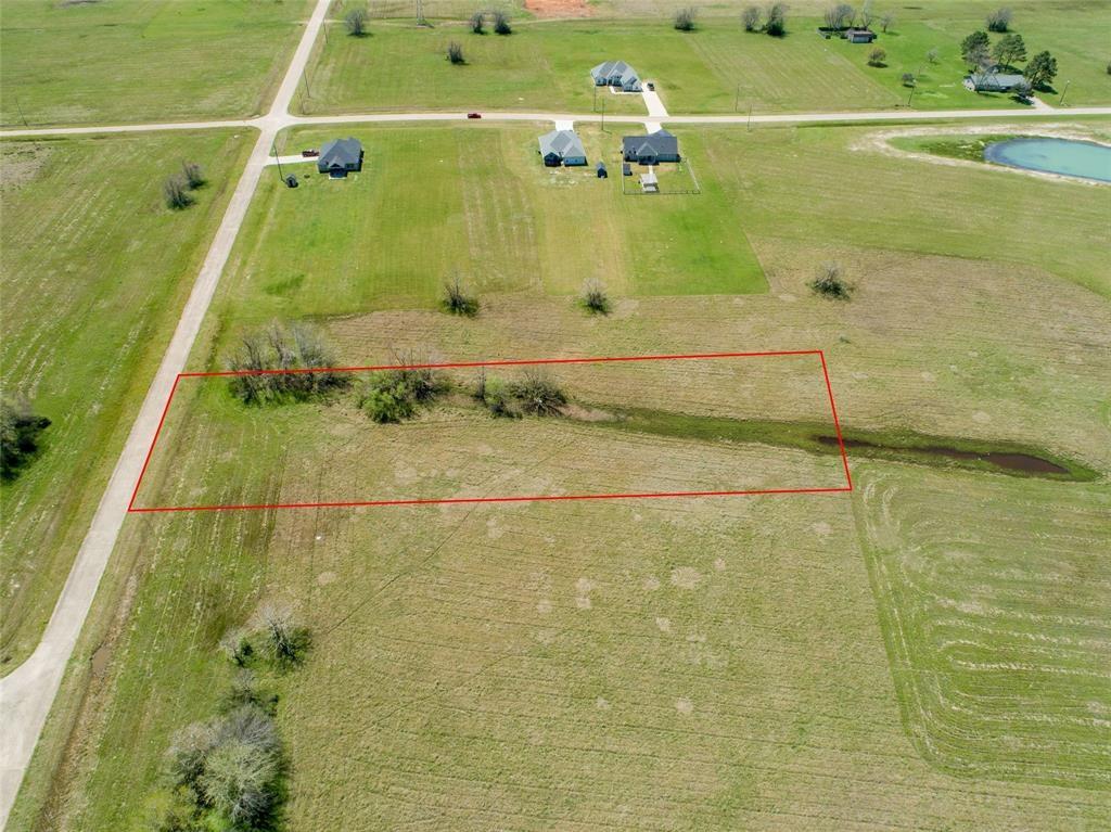 350 Colt Trail, Angleton, Texas image 9