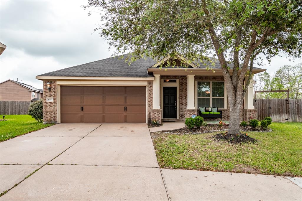 3007 Hurst Green Lane, Fresno, Texas image 1
