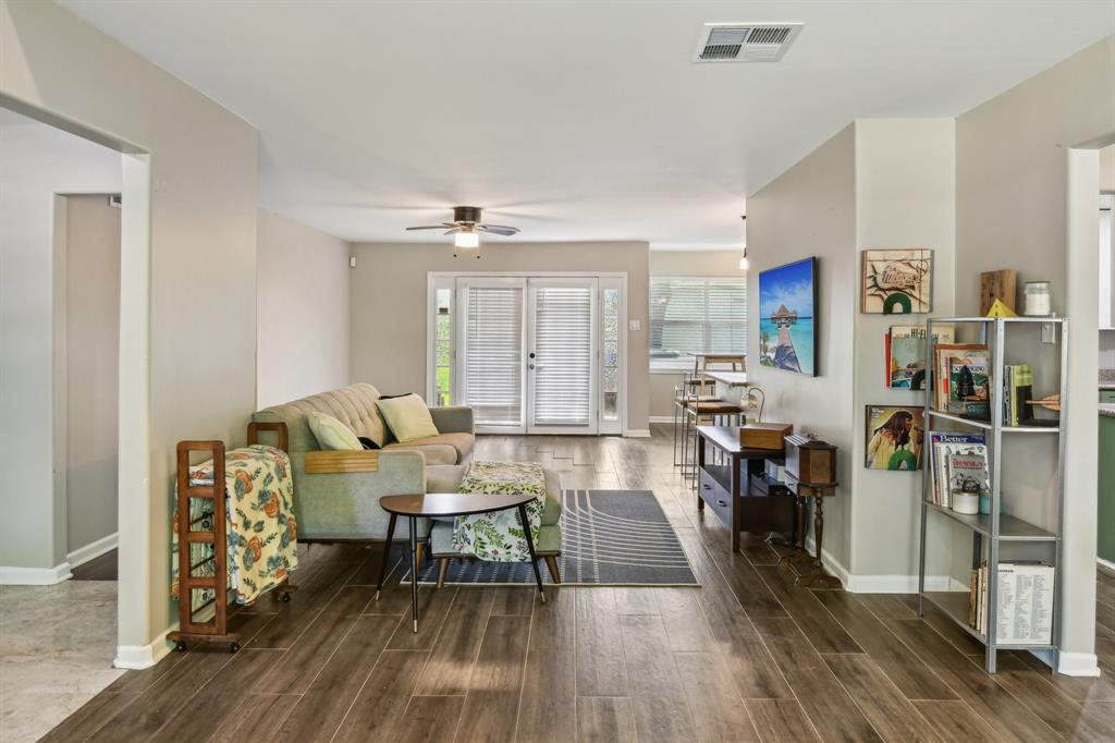 6015 Mcknight Street, Houston, Texas image 9