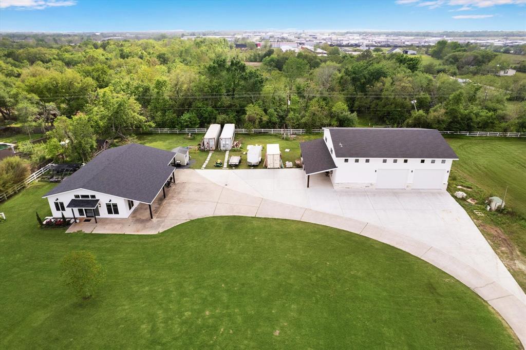 17810 County Road 125, Pearland, Texas image 1