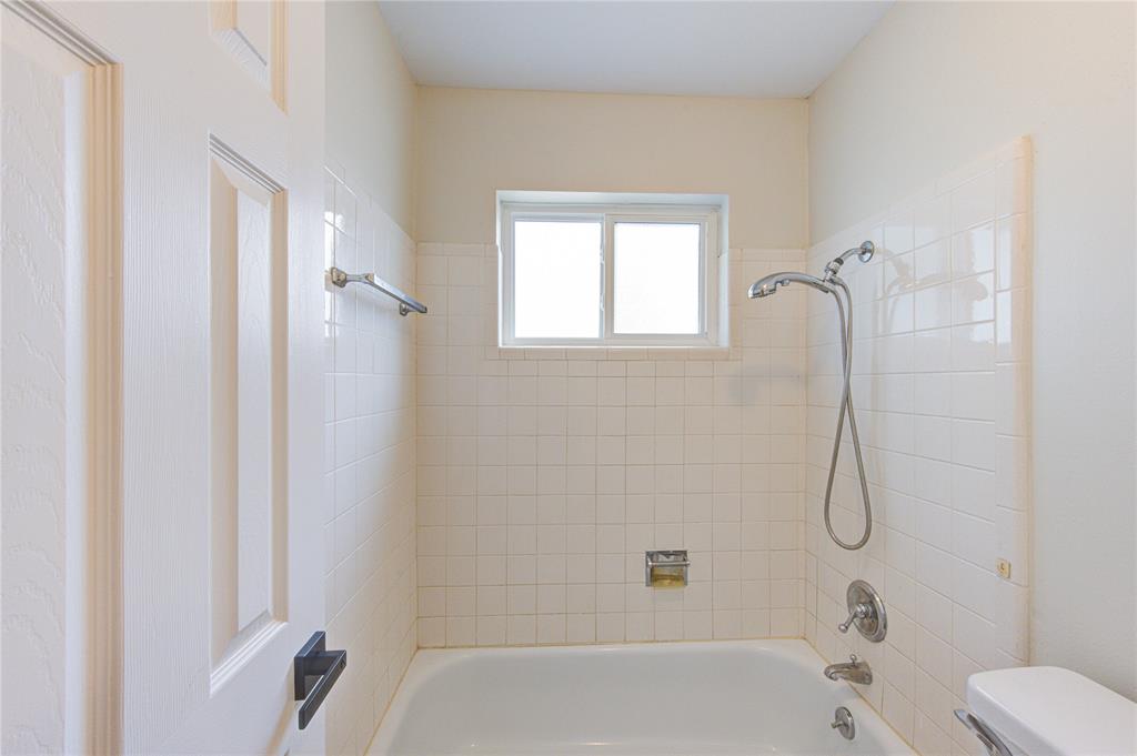 12202 Monticeto Lane, Meadows Place, Texas image 26