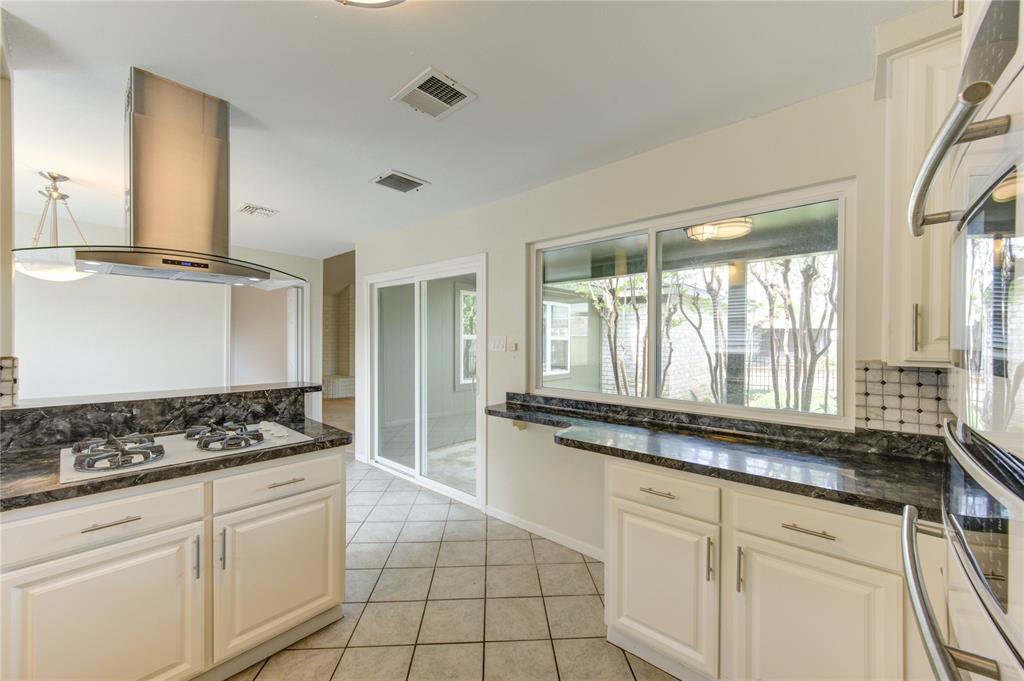 12202 Monticeto Lane, Meadows Place, Texas image 11