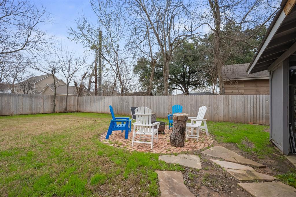 202 Park Place, College Station, Texas image 15