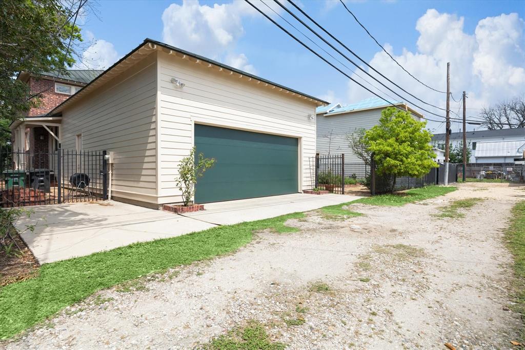 610 Algregg Street, Houston, Texas image 38