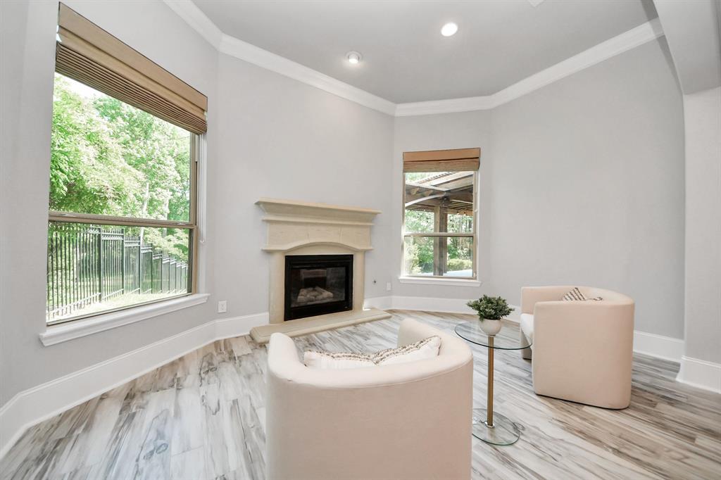 2948 S Cotswold Manor Drive, Kingwood, Texas image 17