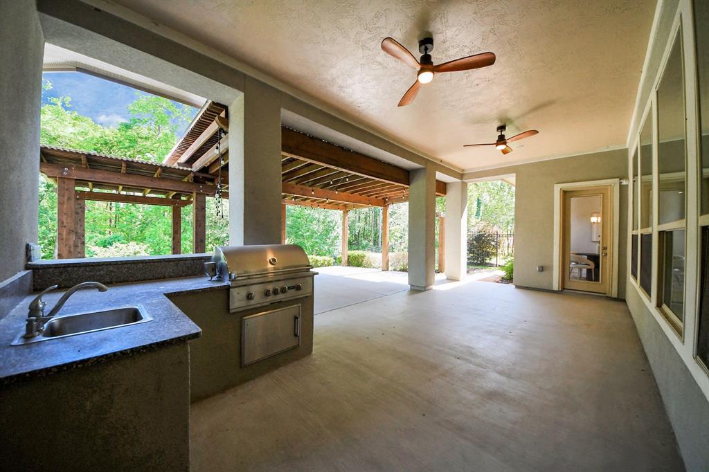 2948 S Cotswold Manor Drive, Kingwood, Texas image 39