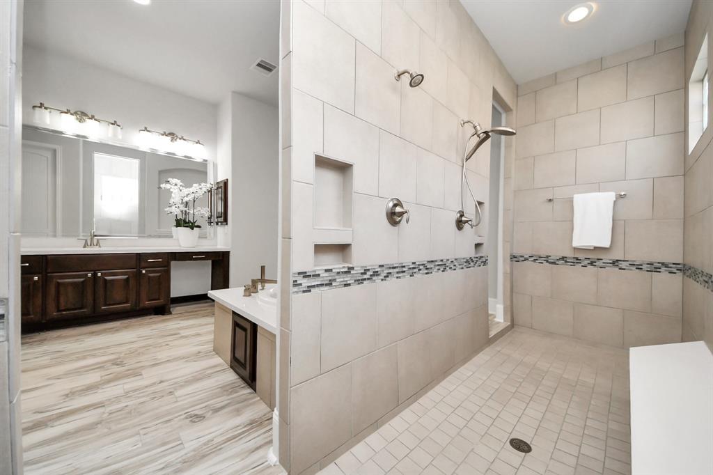 2948 S Cotswold Manor Drive, Kingwood, Texas image 20