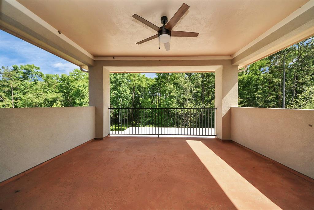 2948 S Cotswold Manor Drive, Kingwood, Texas image 35