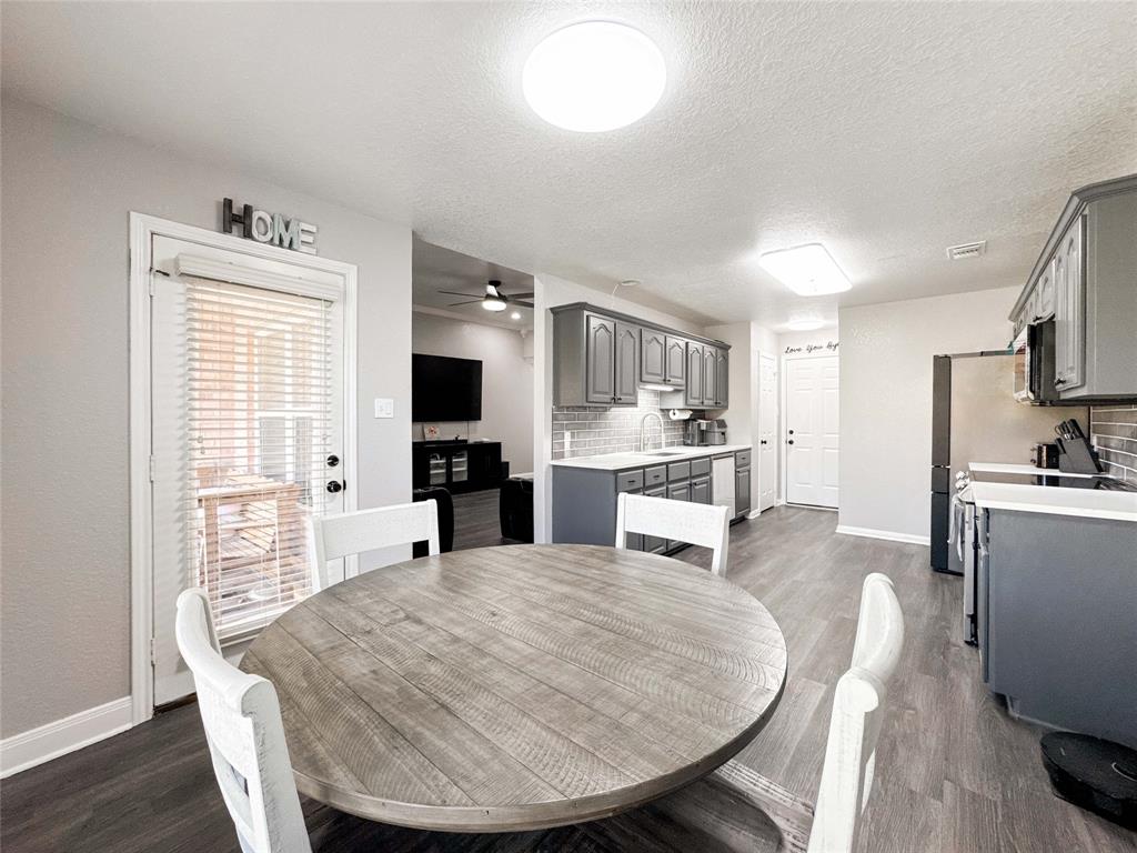 4234 Chisholm Trail, Santa Fe, Texas image 19