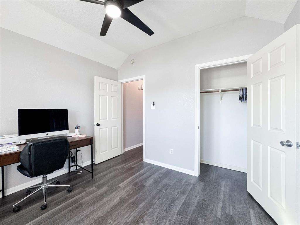 4234 Chisholm Trail, Santa Fe, Texas image 11