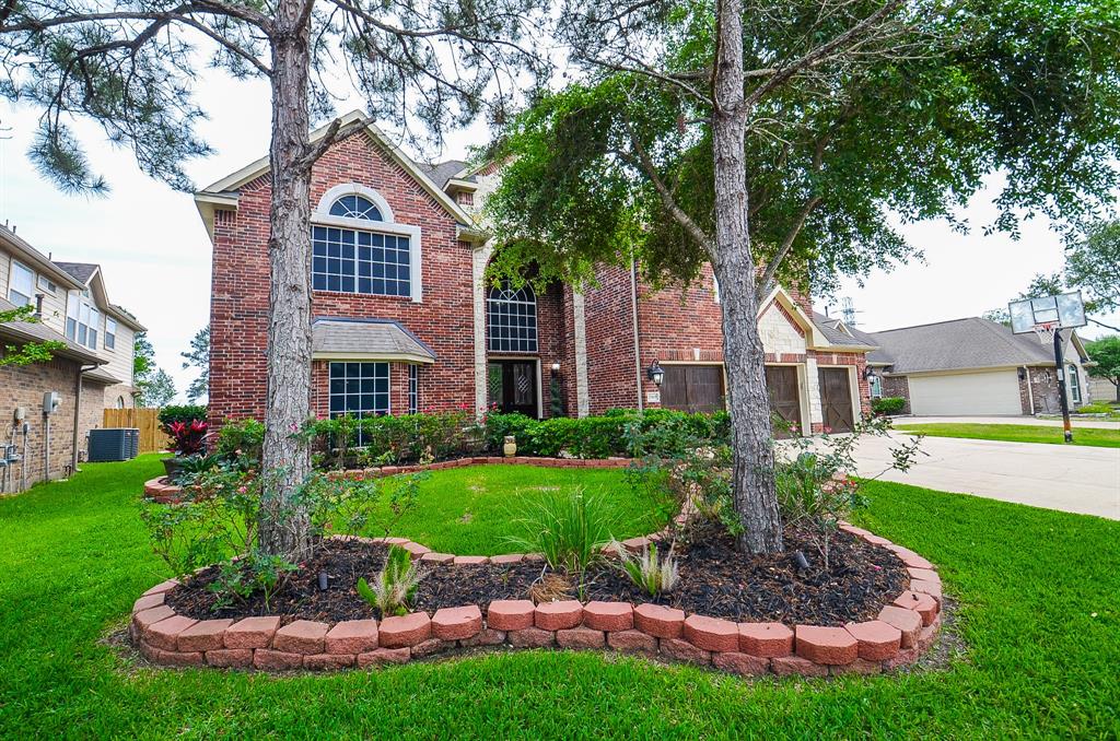 25419 Richton Falls Drive, Richmond, Texas image 2