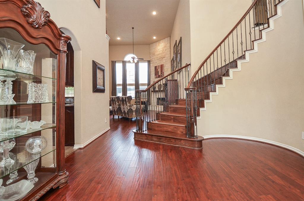 25419 Richton Falls Drive, Richmond, Texas image 6