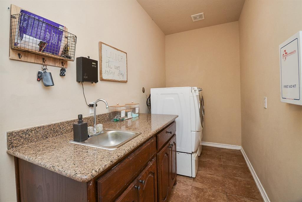 25419 Richton Falls Drive, Richmond, Texas image 28