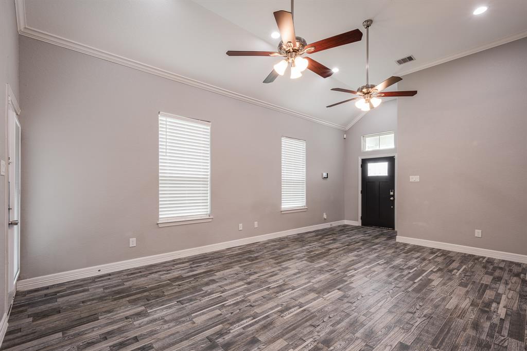 607 Rain Cloud Drive, Baytown, Texas image 10