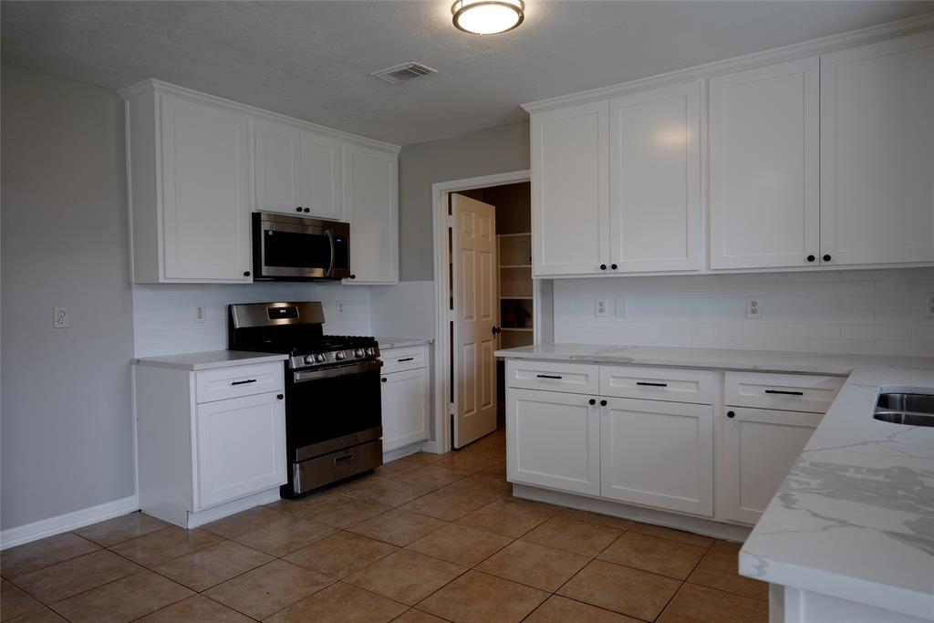 19946 Mason Creek Drive, Katy, Texas image 7