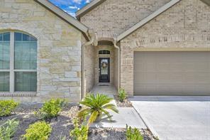 3148 Catalonion Court, Conroe, Texas image 2